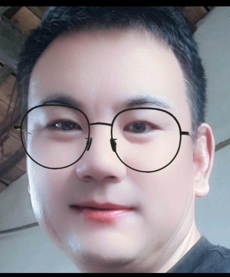 杨博栋